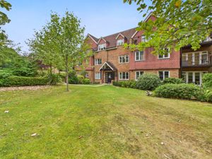 Front aspect 2 - click for photo gallery